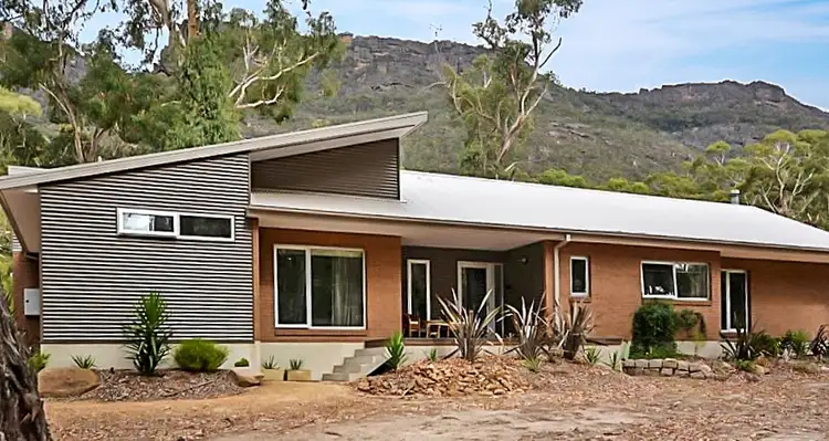2 Young Rd, Halls Gap VIC 3381