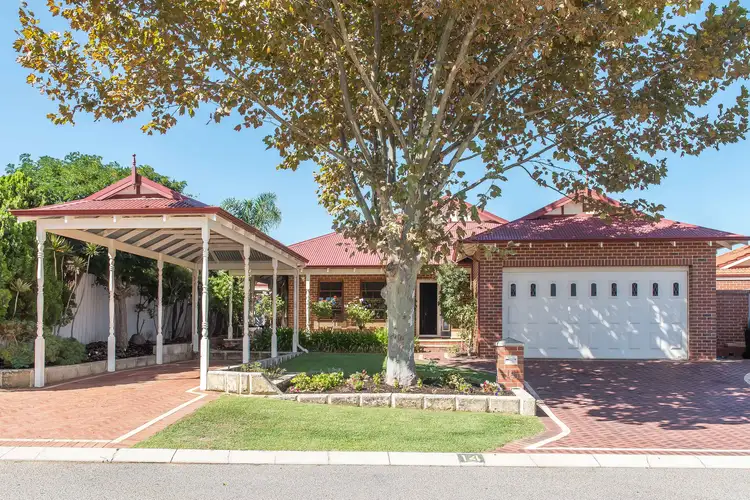 14 Montash Retreat, Woodvale WA 6026