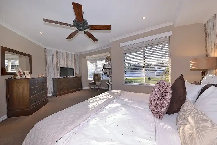 Sixth view of Homely house listing, 7 Yama Close, Carramar WA 6031