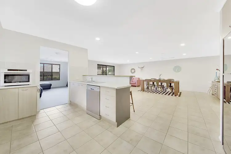 Sixth view of Homely house listing, 8 Tina Dr, Tannum Sands QLD 4680