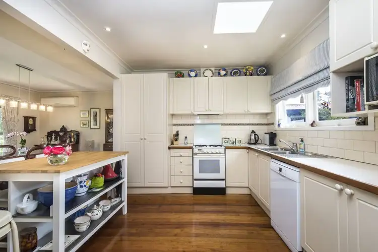 Sixth view of Homely house listing, 20 Henry Street, Keilor East VIC 3033