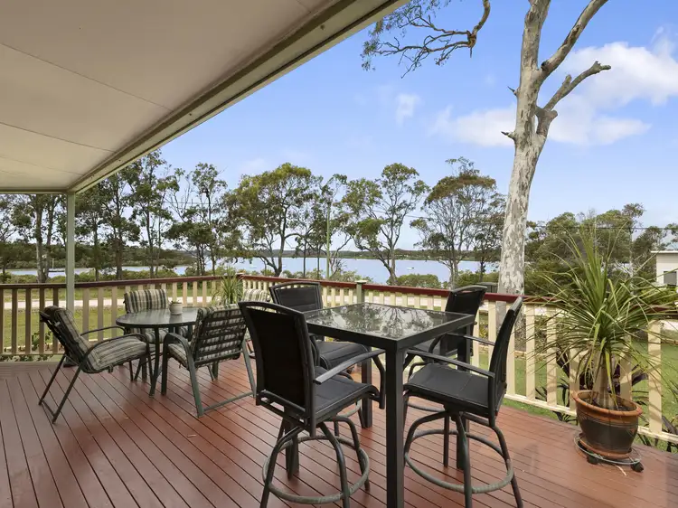 57 Scarborough Tce, Macleay Island QLD 4184
