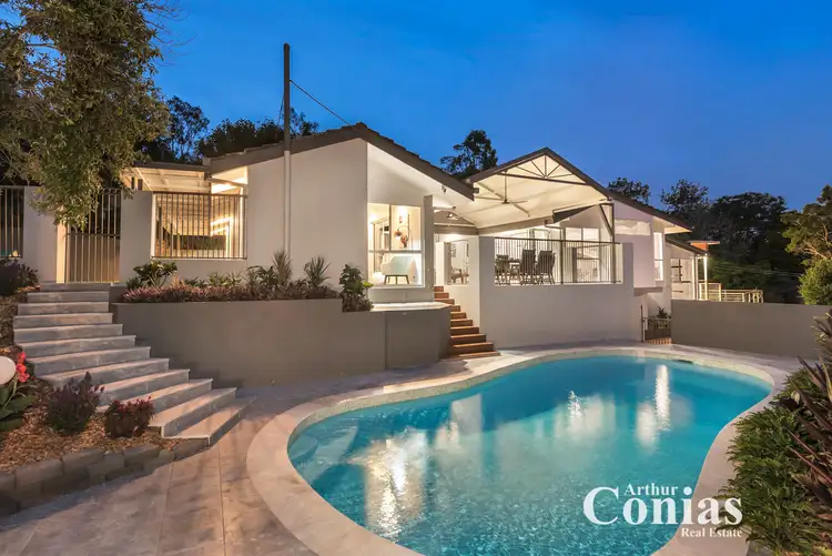 8 Jirrima St, The Gap QLD 4061