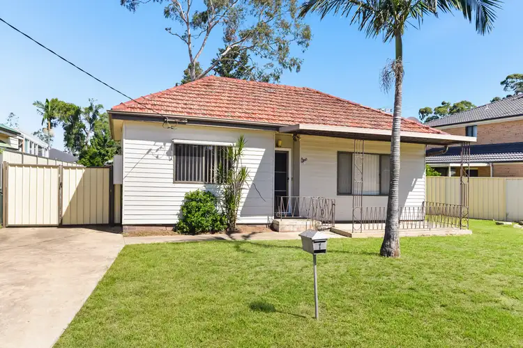 1 Leach Road, Guildford NSW 2161