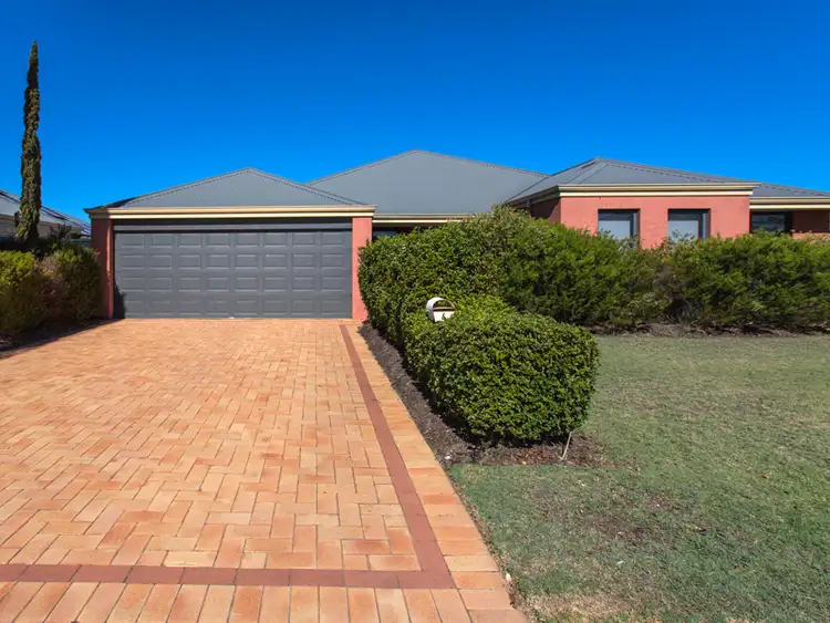 Second view of Homely house listing, 4 Kwilena Ave, Wattle Grove WA 6107