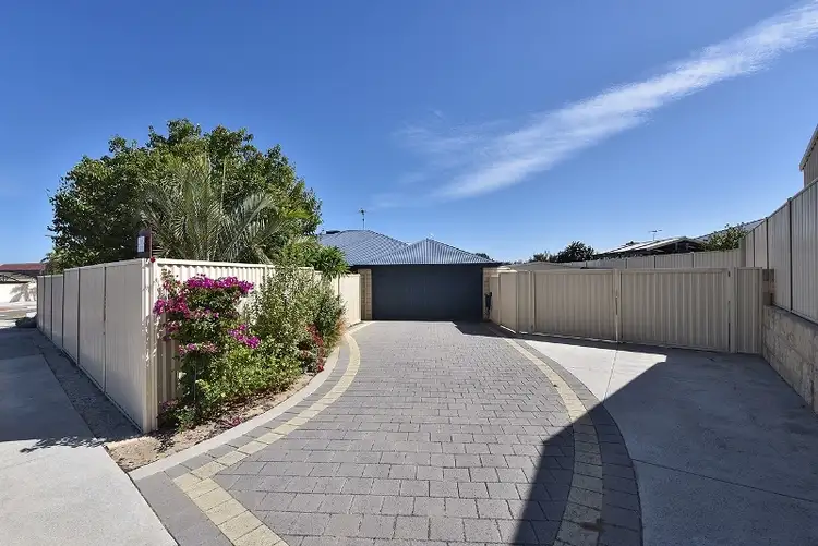 19 Capri Leone Way, Sinagra WA 6065