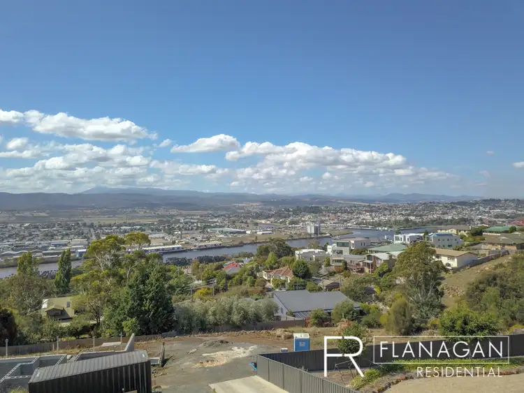 75 Lachlan Parade, Trevallyn TAS 7250
