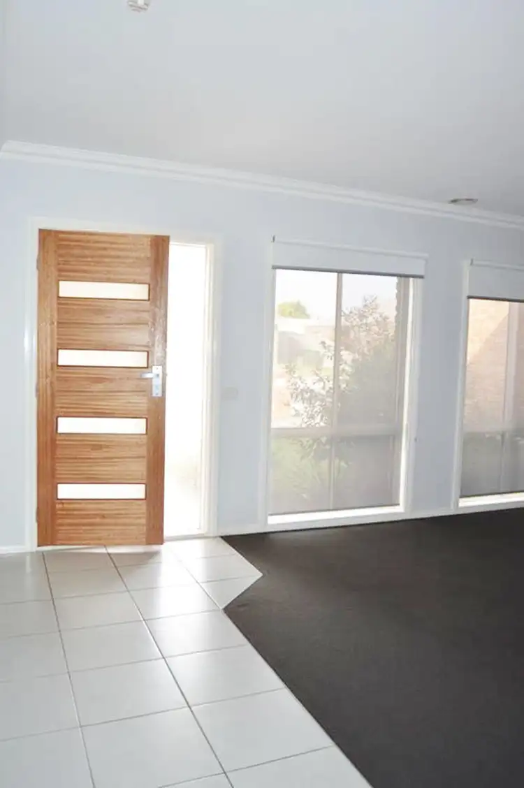 Sixth view of Homely townhouse listing, 10 Sundale Rd, Traralgon VIC 3844