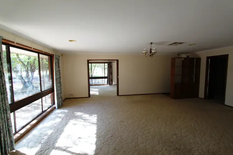Seventh view of Homely house listing, 29 Catona Cres, Cobram VIC 3644