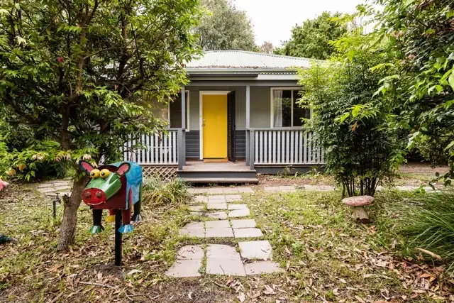 42 Pearl Beach Dr, Pearl Beach NSW 2256