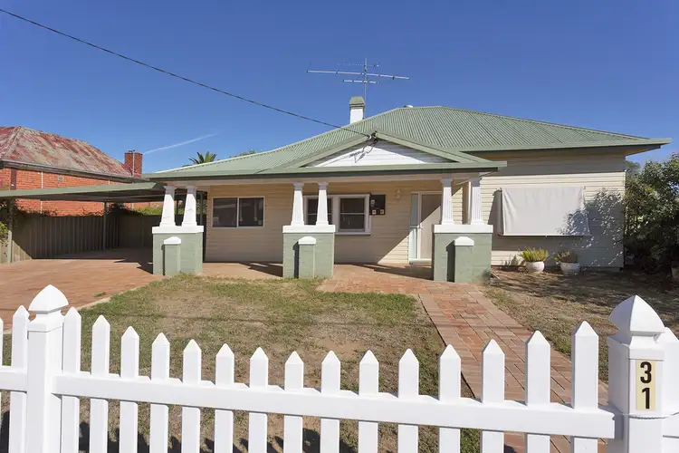 31 Macbean St, Culcairn NSW 2660