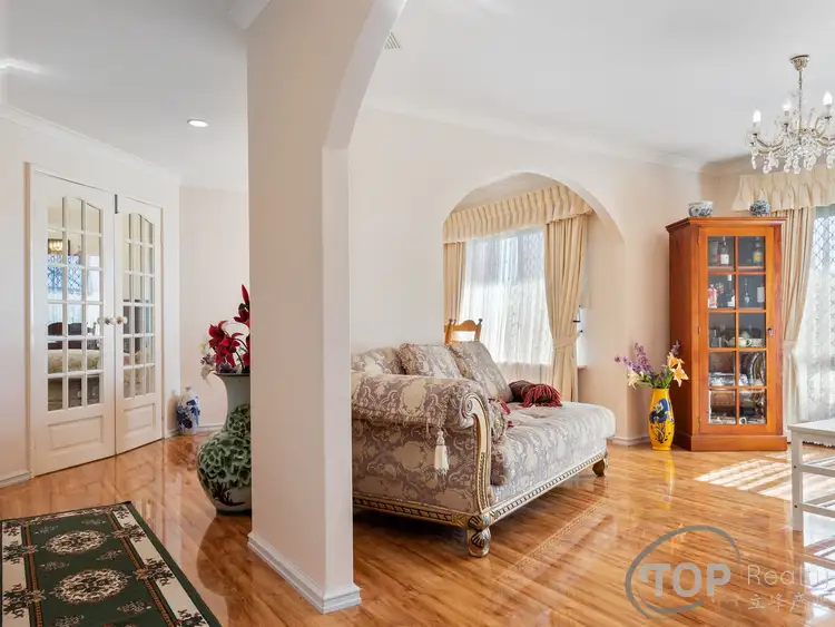 Sixth view of Homely house listing, 1 Tippett Ct, Willetton WA 6155