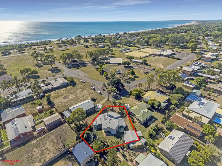 1 Hibiscus Ave, Moore Park Beach QLD 4670