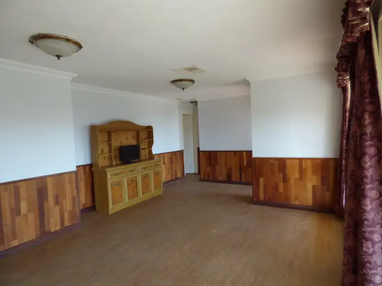 Fifth view of Homely house listing, 10 Pioneer Place, Toodyay WA 6566