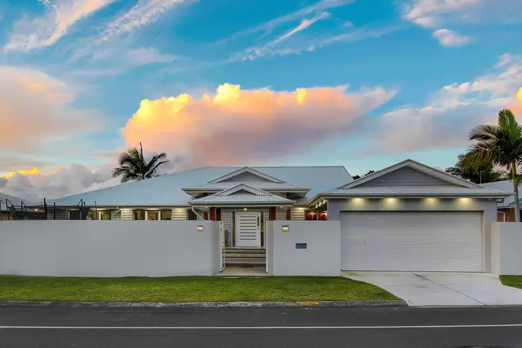 153 Acanthus Ave