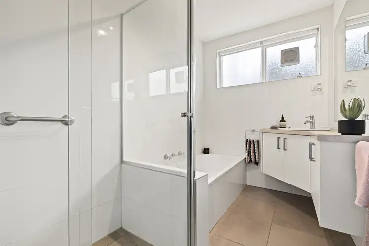 Sixth view of Homely apartment listing, 2/8 Cavendish Pl, Brighton VIC 3186