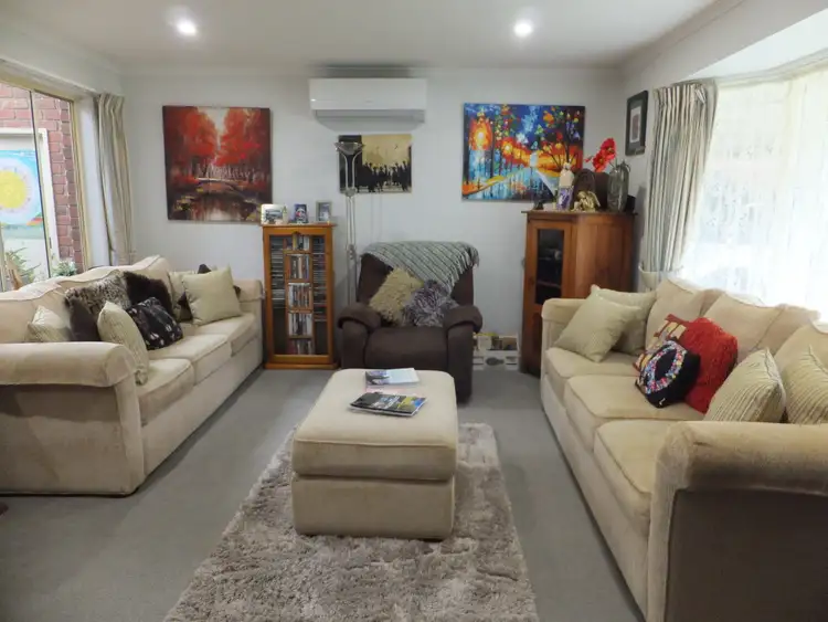 Seventh view of Homely house listing, 2 Alfred Place, Eastwood VIC 3875