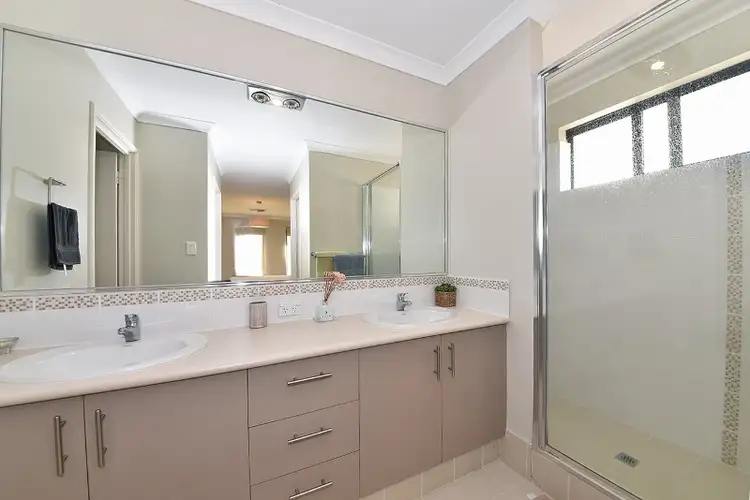 Seventh view of Homely house listing, 18 Fineview Crescent, Carramar WA 6031
