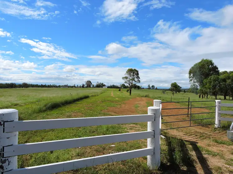 548 Glen Rd, Rosenthal Heights QLD 4370