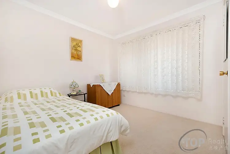 Seventh view of Homely semi-detached listing, 81A Beasley Rd, Leeming WA 6149
