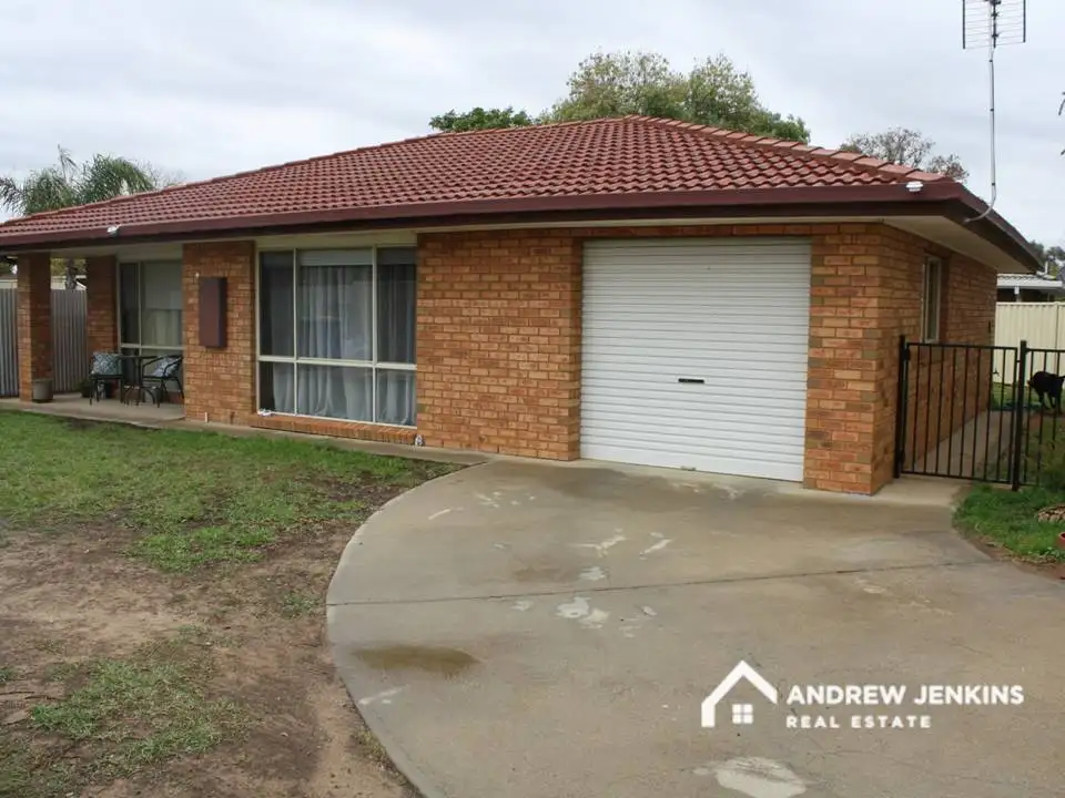 Main view of Homely unit listing, Unit 2/8 Oak St, Cobram VIC 3644