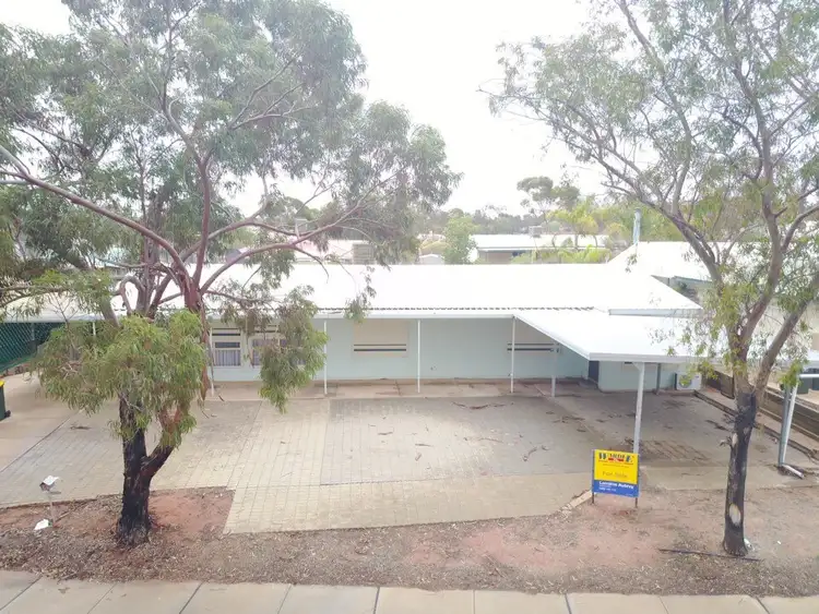 15 Alberrie St, Roxby Downs SA 5725