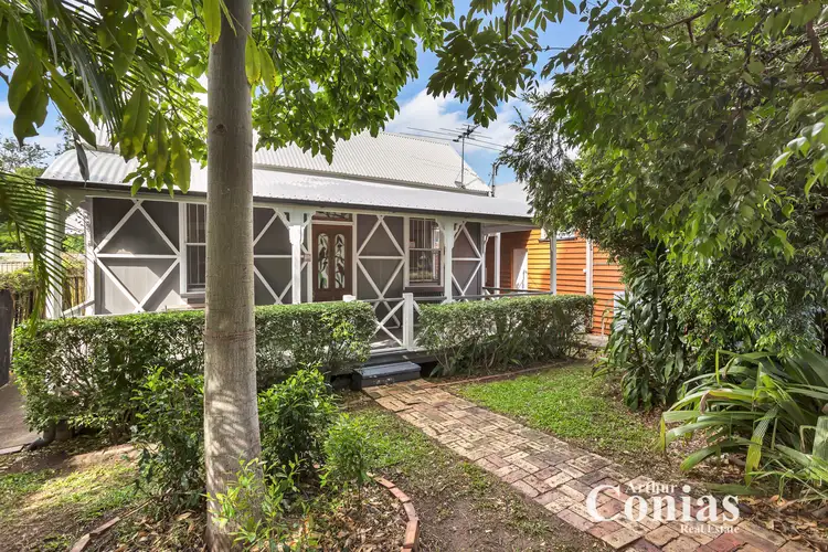 137 Sylvan Rd, Toowong QLD 4066