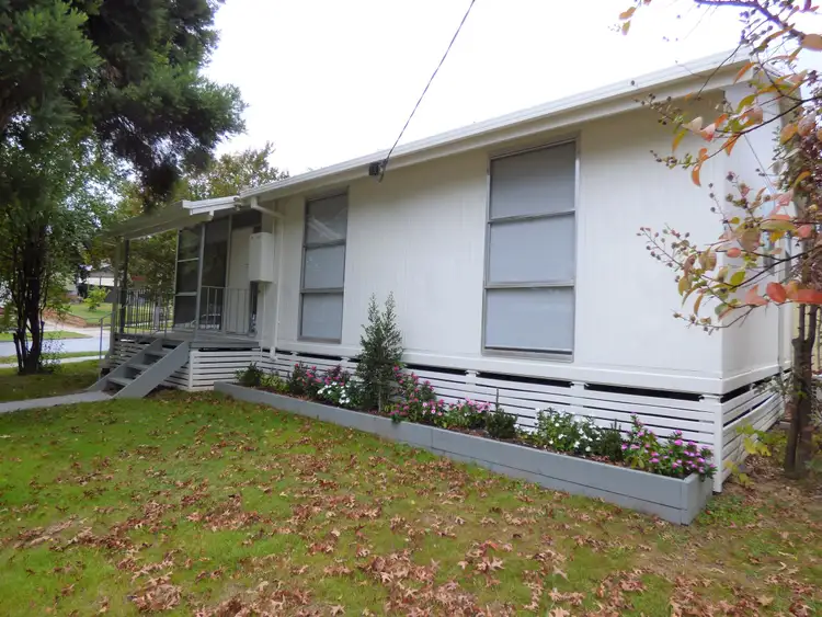 2 Niela Cres, Myrtleford VIC 3737