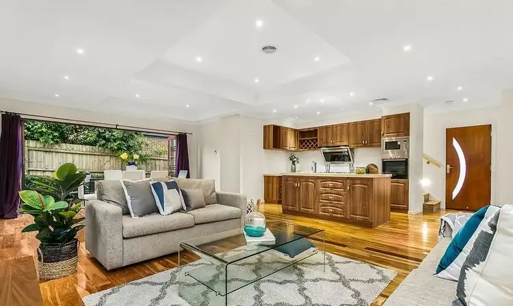 Third view of Homely house listing, 2/16 Samarinda Ave, Ashburton VIC 3147