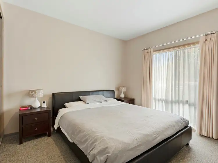 Fifth view of Homely house listing, 3 Ironbark Ct, Kennington VIC 3550