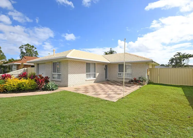 30 Cedar Cres, Kawungan QLD 4655