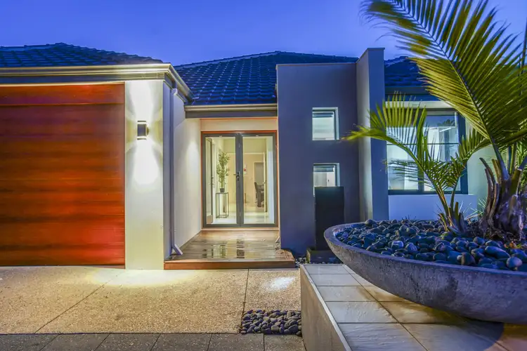 5 Belcastro Way, Madeley WA 6065