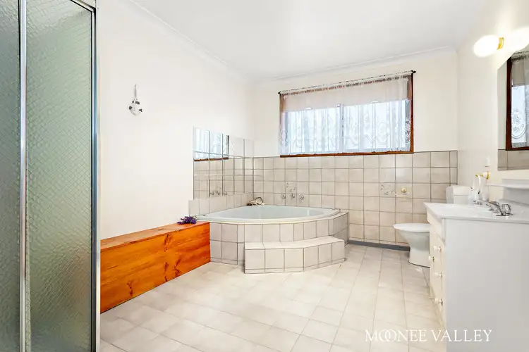 Sixth view of Homely house listing, 18 Riverside Place, Keilor East VIC 3033
