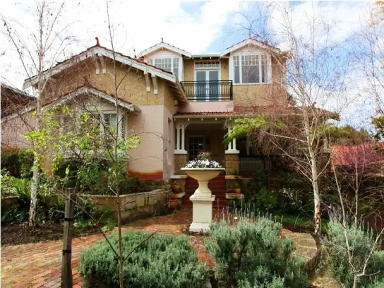 4 Braeside Road, Mount Lawley WA 6050