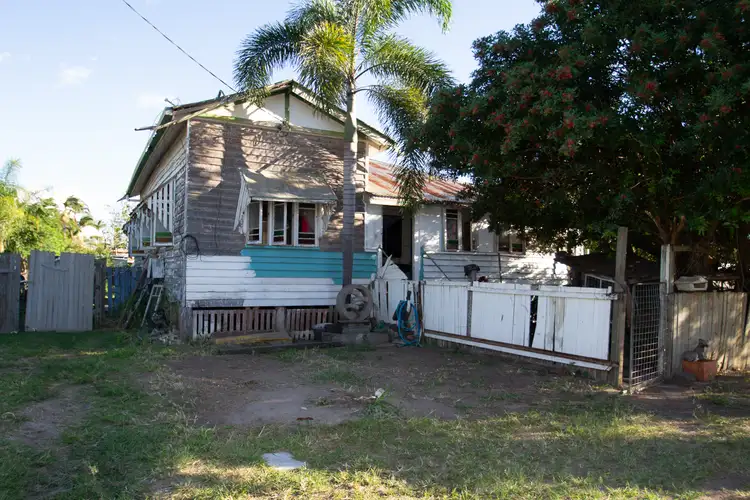 4 Wynter St, Walkervale QLD 4670