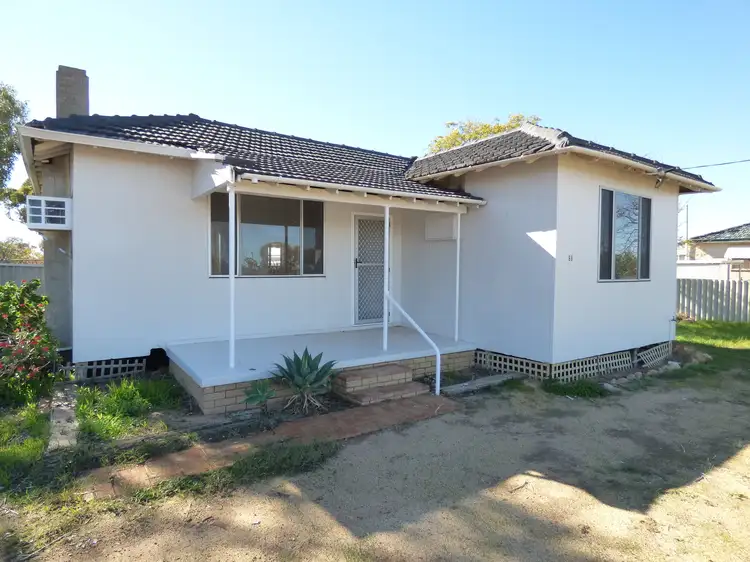 68 Caw St, Merredin WA 6415