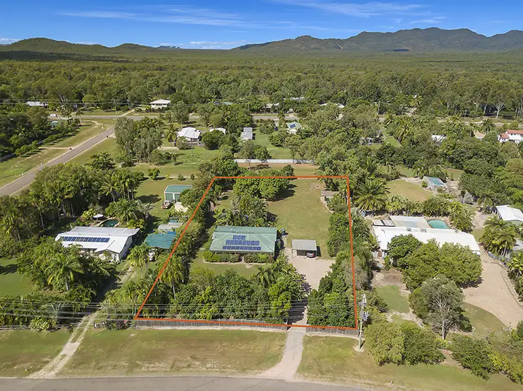 Main view of Homely house listing, 3 Homestead Ct, Bluewater Park QLD 4818