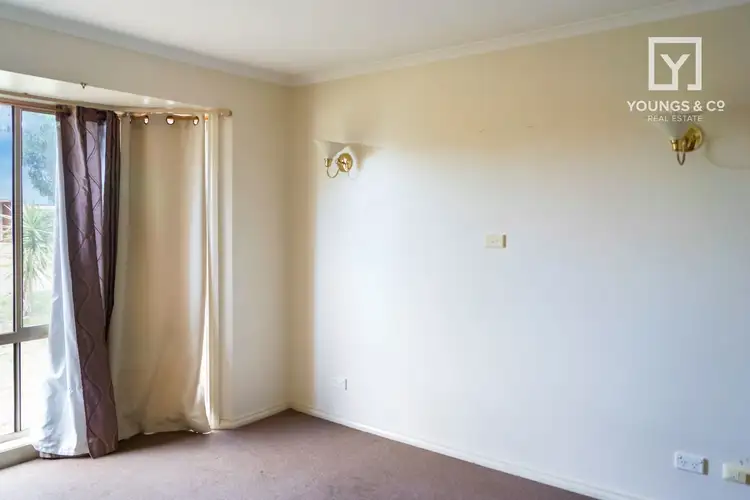 Seventh view of Homely house listing, 2 Gerrish Ct, Mooroopna VIC 3629