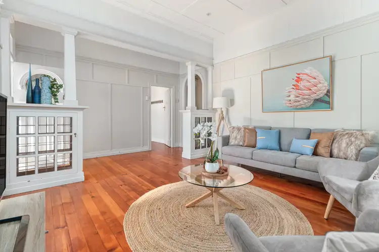 53 Ashgrove Ave, Ashgrove QLD 4060