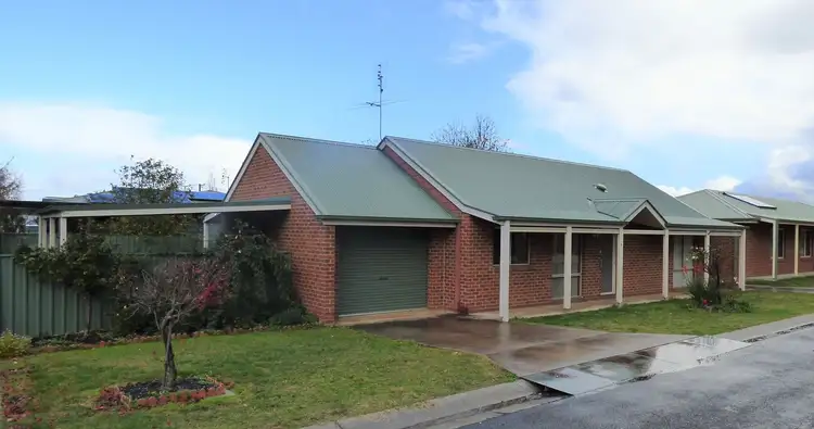9 Maple Ct, Myrtleford VIC 3737