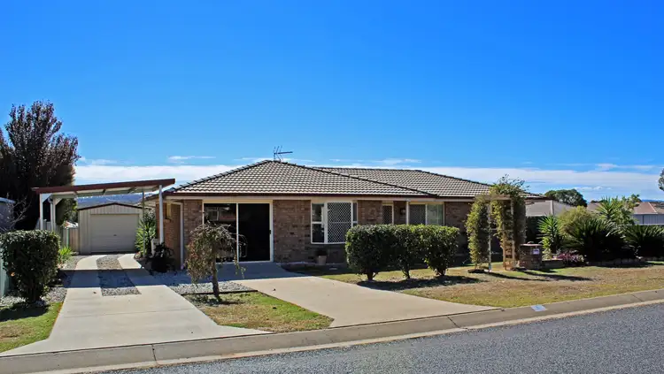 5 Fairway Dr, Warwick QLD 4370