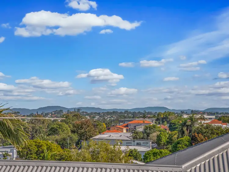 258 Buckland Rd, Nundah QLD 4012