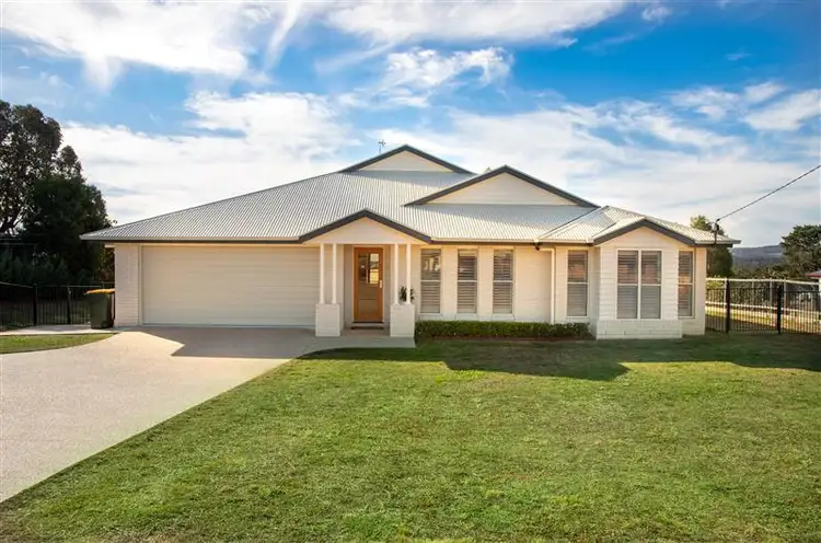 41 Warner St, Rosenthal Heights QLD 4370