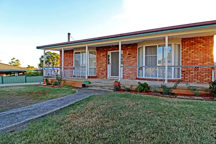 9 Palm St, Killarney QLD 4373