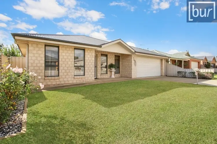 Unit 5/103 Pearce St, Howlong NSW 2643