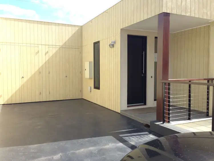 112 Valley Lake Boulevard, Keilor East VIC 3033