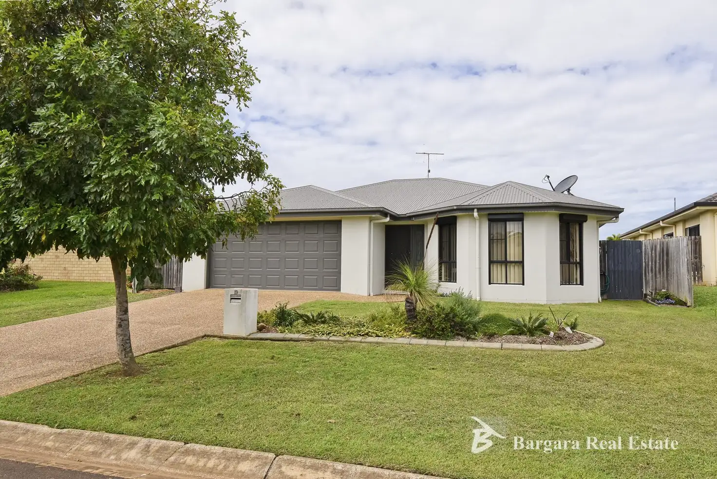 Main view of Homely house listing, 19 Mccallum Cl, Coral Cove QLD 4670