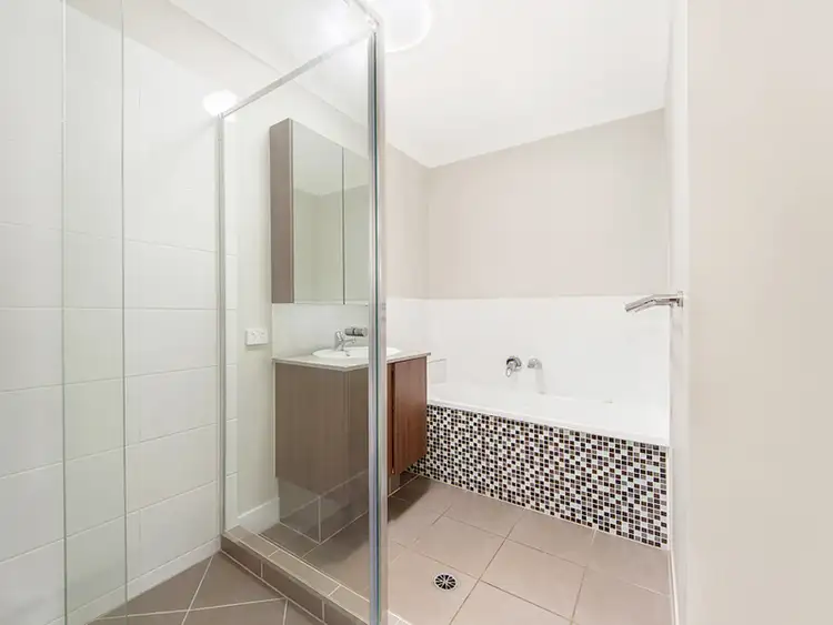 Seventh view of Homely house listing, 4 Chalk Cct, North Lakes QLD 4509