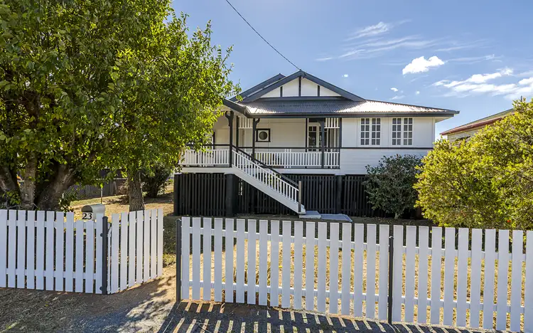 23 Wood St, Warwick QLD 4370