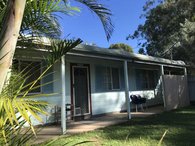 4 Plantation Pl, Russell Island QLD 4184
